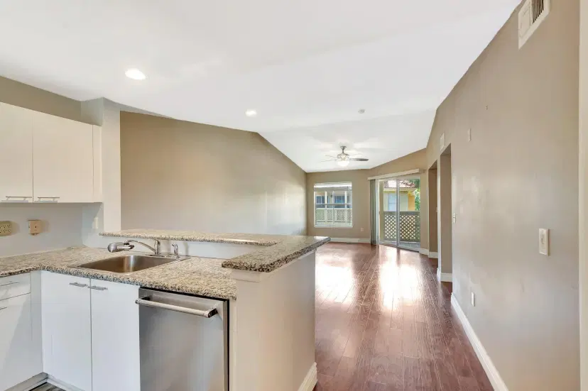 Picture of 4847 Via Palm Lake 1021, West Palm Beach FL 33417