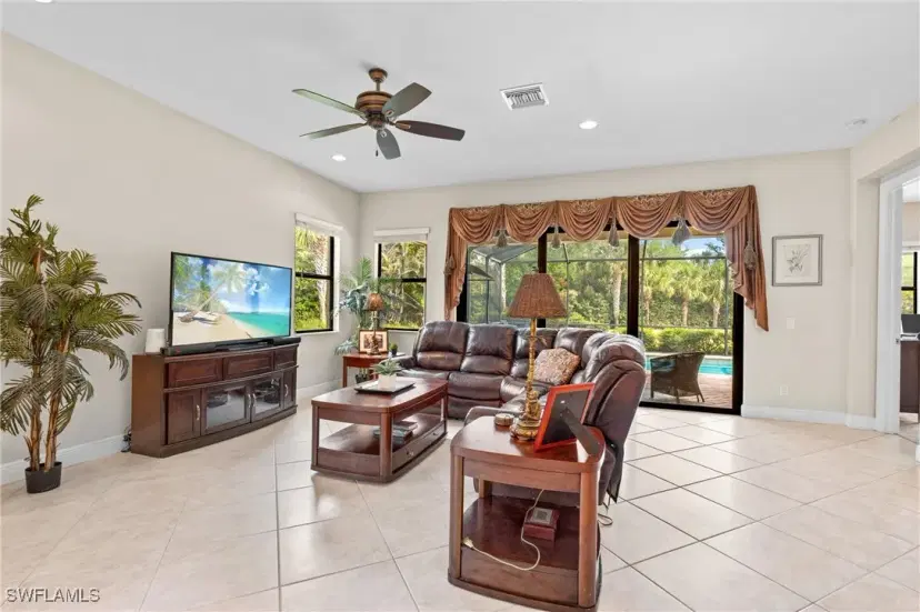 Picture of 4103 Raffia Dr, Naples FL 34119