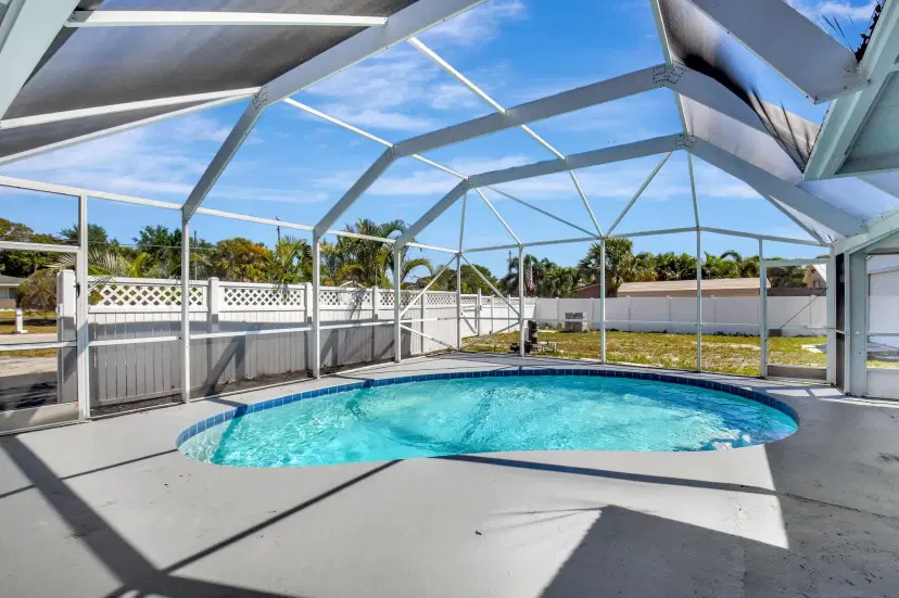 Picture of 2550 Floral Road, Lake Worth FL 33462