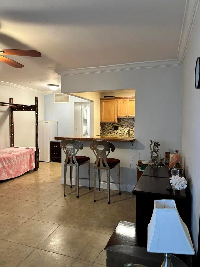 Picture of 2020 Lake Osborne Drive 19, Lake Worth Beach FL 33461