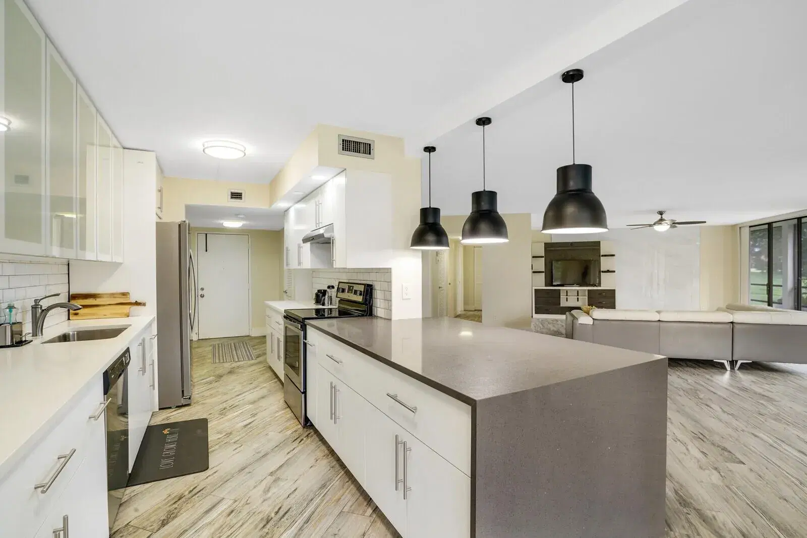 Picture of 4770 Fountains Drive S 104, Lake Worth, FL 33467