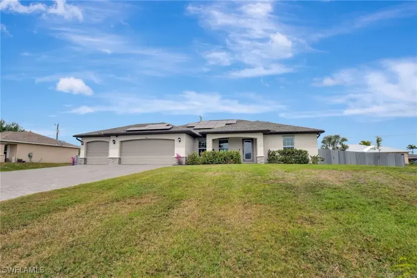 Picture of 407 NW 13Th St, Cape Coral FL 33993