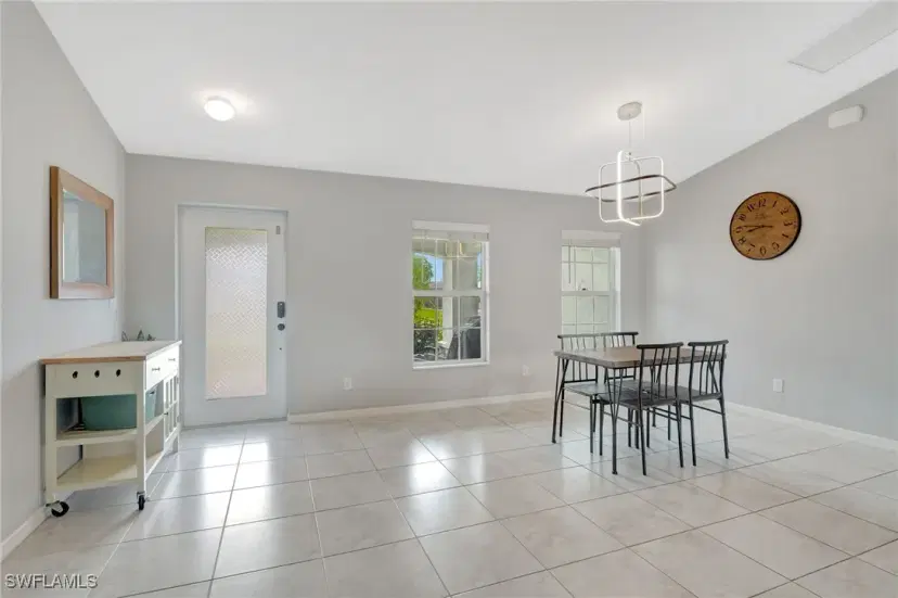 Picture of 407 NW 13Th St, Cape Coral FL 33993