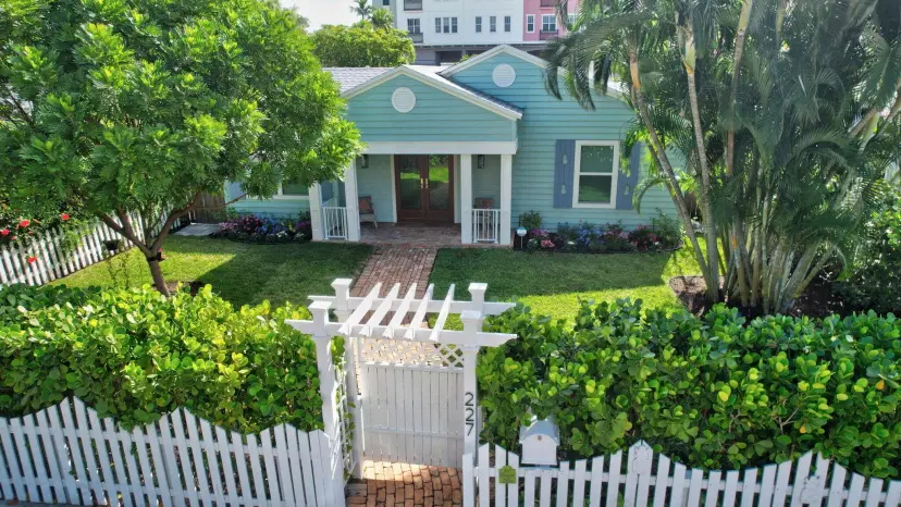 Picture of 227 NE 1St Avenue, Delray Beach FL 33444