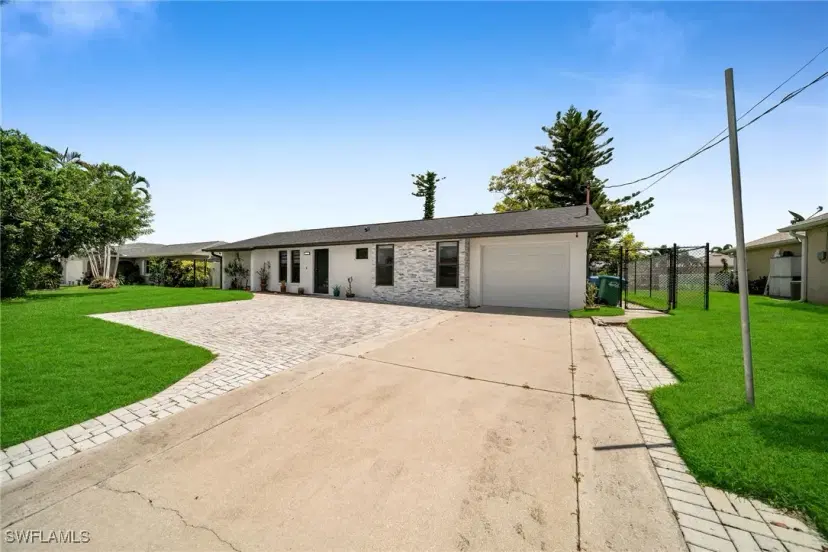 Picture of 3821 SW 2Nd Ave, Cape Coral FL 33914