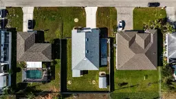 Picture of 410 SE 14Th St, Cape Coral, FL 33990
