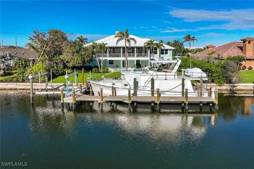 Picture of 877 Limpet Dr, Sanibel FL 33957
