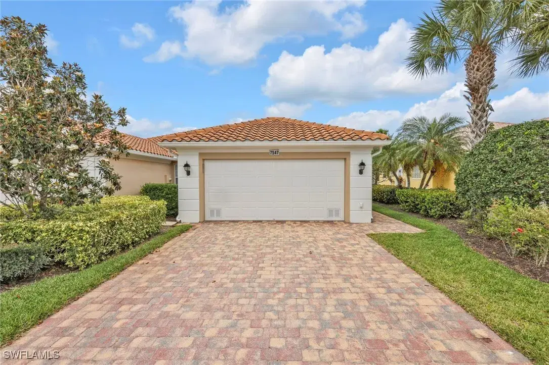 Picture of 7547 Novara Ct, Naples, FL 34114