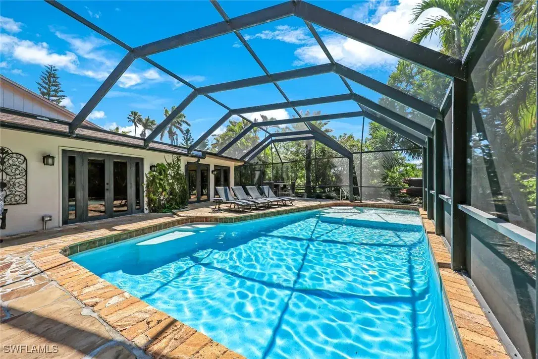 Picture of 27206 Harbor Dr, Bonita Springs, FL 34135