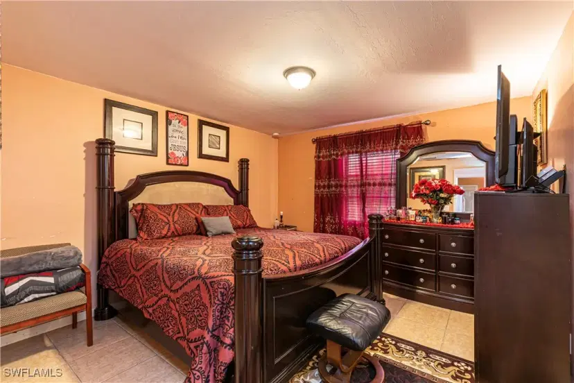 Picture of 3004 Sunshine Blvd S, Lehigh Acres FL 33976