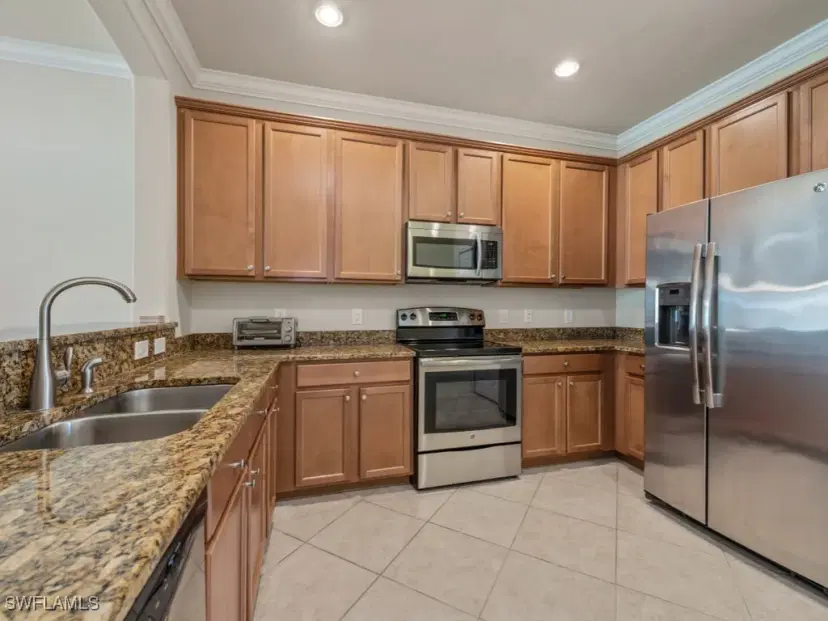 Picture of 14590 Grapevine Dr, Naples FL 34114