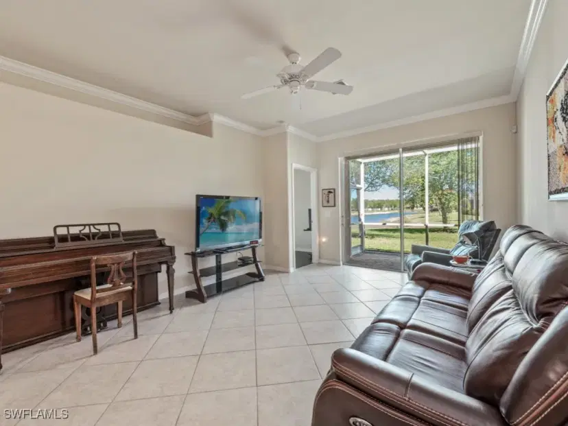 Picture of 14590 Grapevine Dr, Naples FL 34114