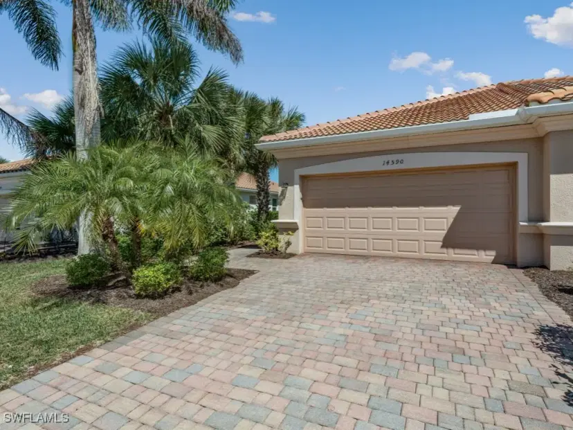 Picture of 14590 Grapevine Dr, Naples FL 34114