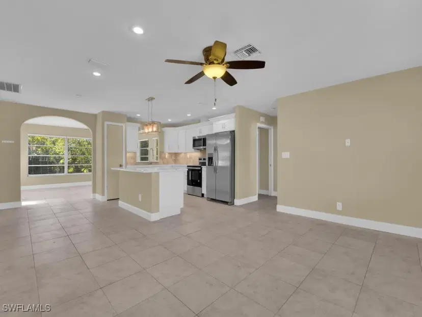 Picture of 481 Grenier Dr, North Fort Myers FL 33903