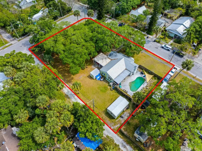 Picture of 806 Citrus Avenue, Fort Pierce FL 34950