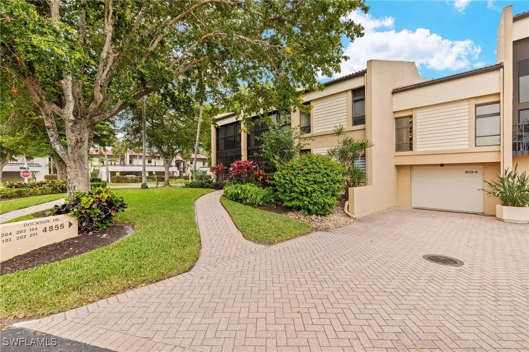 Picture of 4855 Dockside Dr 204, Fort Myers, FL 33919