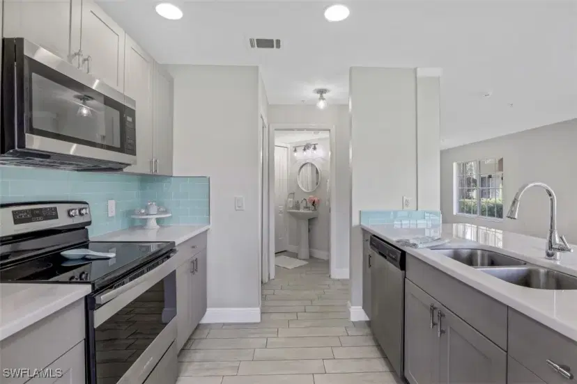Picture of 9465 Ivy Brook Run 901, Fort Myers FL 33913