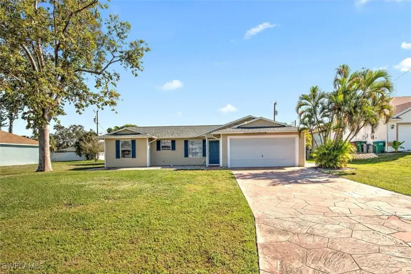 Picture of 1319 SW 9Th Ct, Cape Coral FL 33991