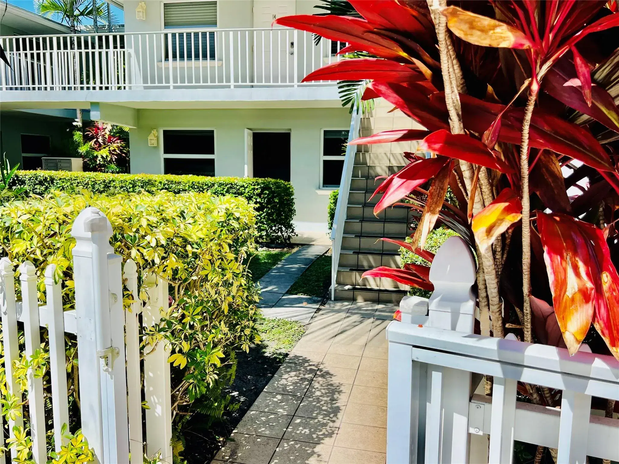 Picture of 417 NE 17Th Ave 6, Fort Lauderdale, FL 33301