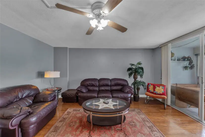 Picture of 400 SE 10Th St 110, Deerfield Beach FL 33441