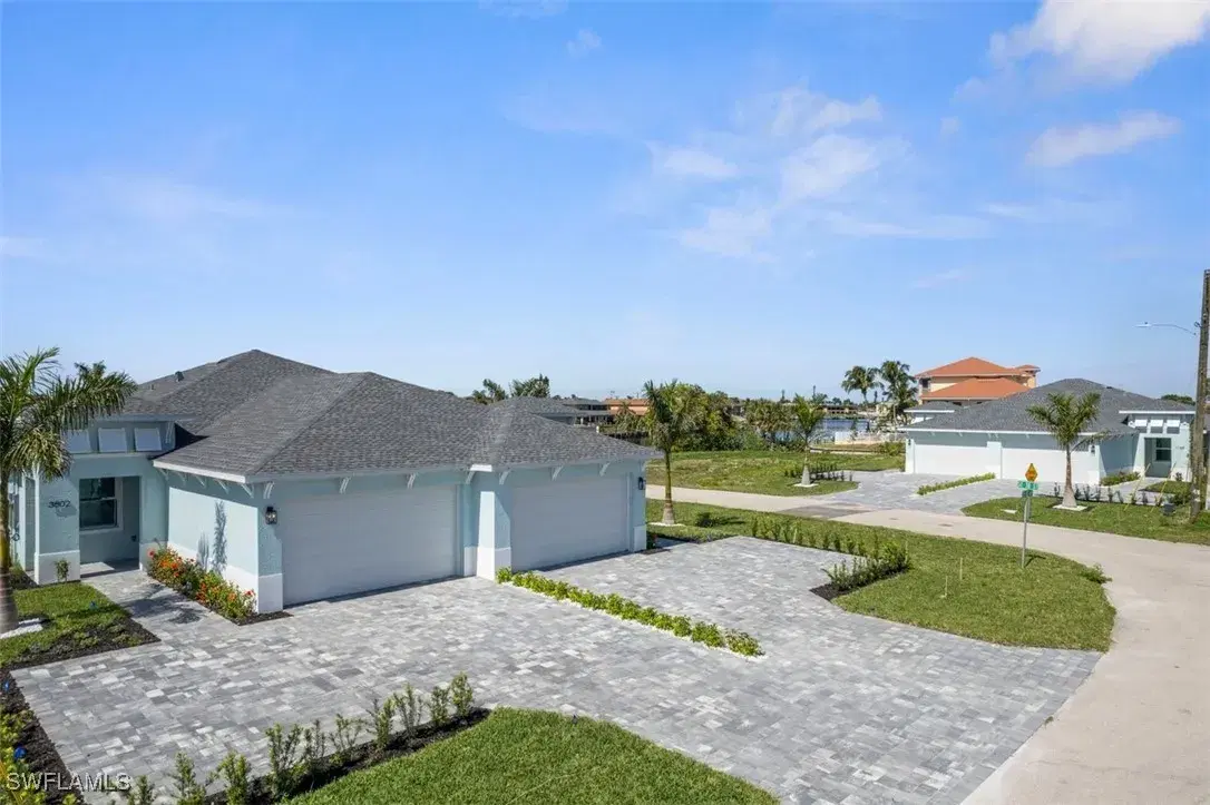 Picture of 1107 SE 38Th St, Cape Coral, FL 33904