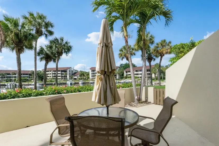 Picture of 1141 Marine Way E Hth, North Palm Beach FL 33408