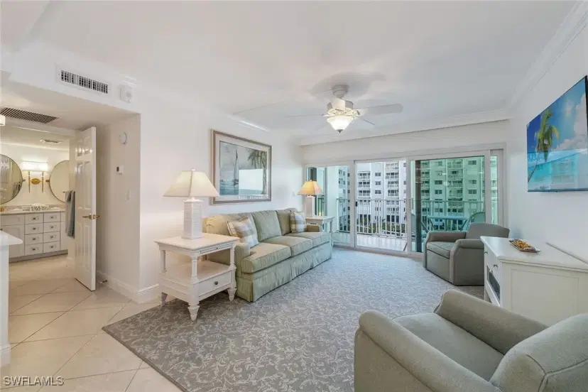 Picture of 3443 Gulf Shore Blvd N 403, Naples FL 34103