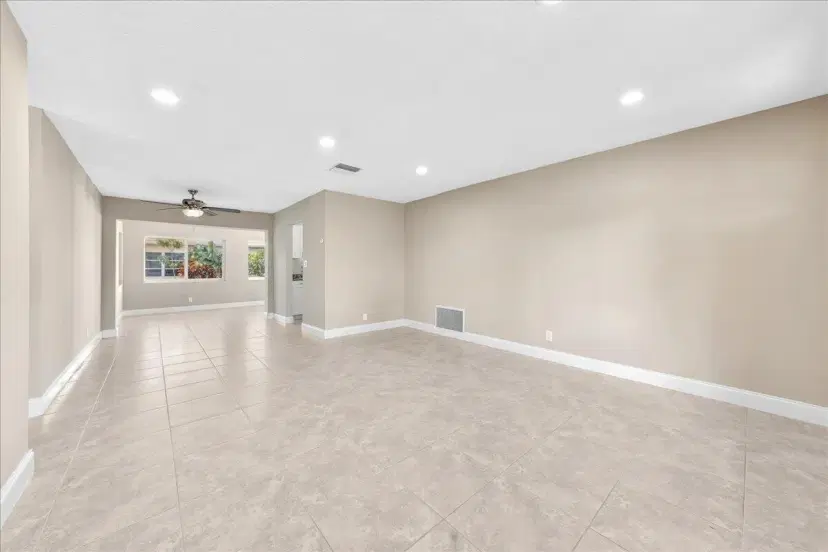 Picture of 5713 NW 68Th Avenue, Tamarac FL 33319