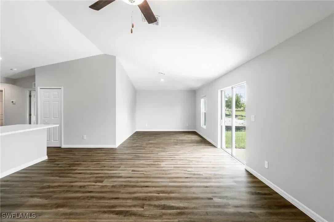 Picture of 1404 NE 43Rd Ln, Cape Coral, FL 33909