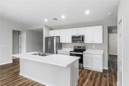 Picture of 1404 NE 43Rd Ln, Cape Coral, FL 33909