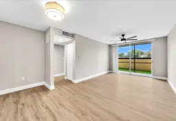 Picture of 7000 NW 17Th St Street 117, Plantation, FL 33313