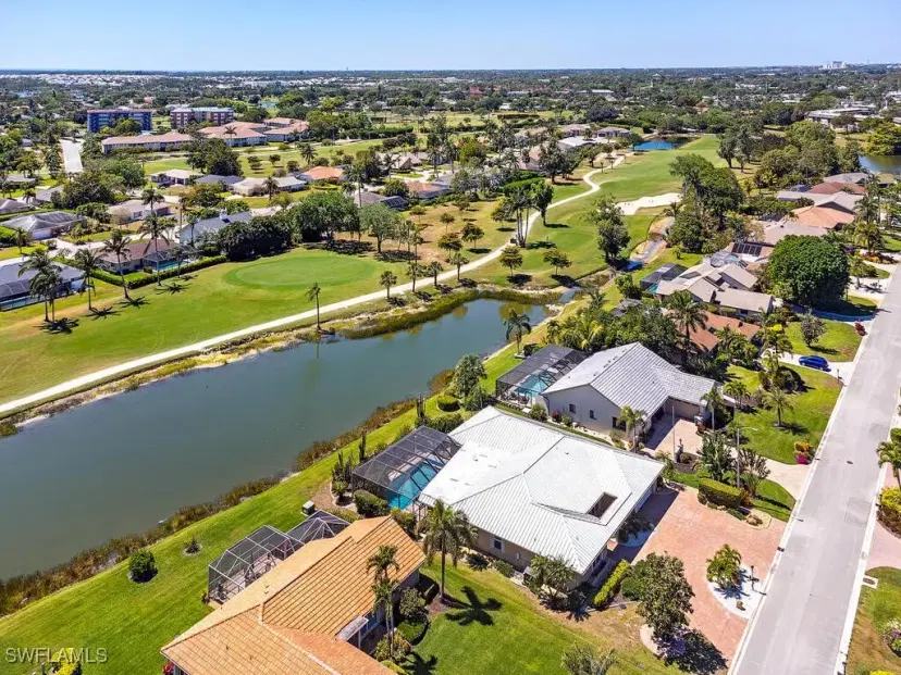 Picture of 226 Torrey Pines Pt, Naples FL 34113