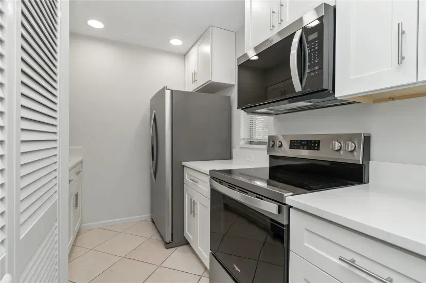 Picture of 10070 Twin Lakes Dr 10070, Coral Springs FL 33071