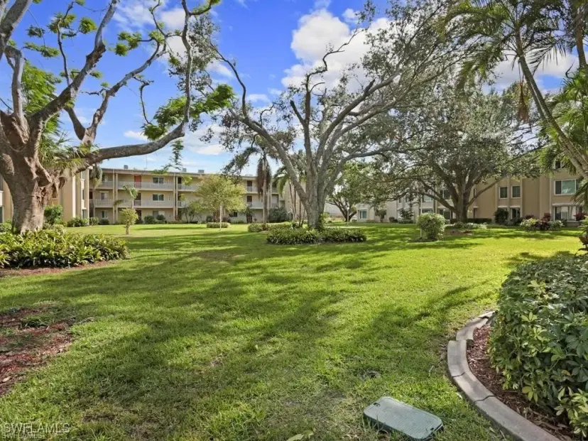 Picture of 2244 Winkler Ave 105, Fort Myers FL 33901