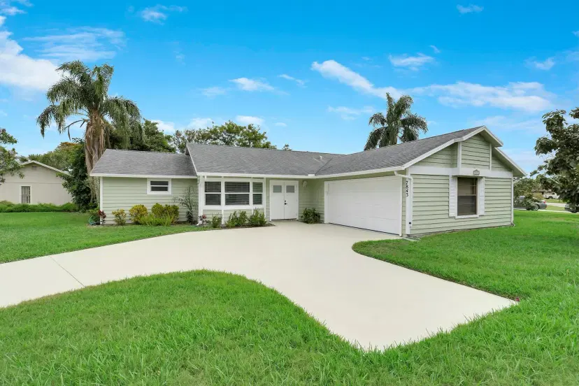 Picture of 7843 SE Lexington Avenue, Hobe Sound FL 33455