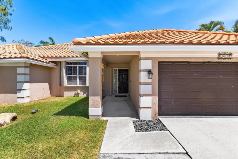Picture of 1632 Wiltshire Village Drive, Wellington FL 33414