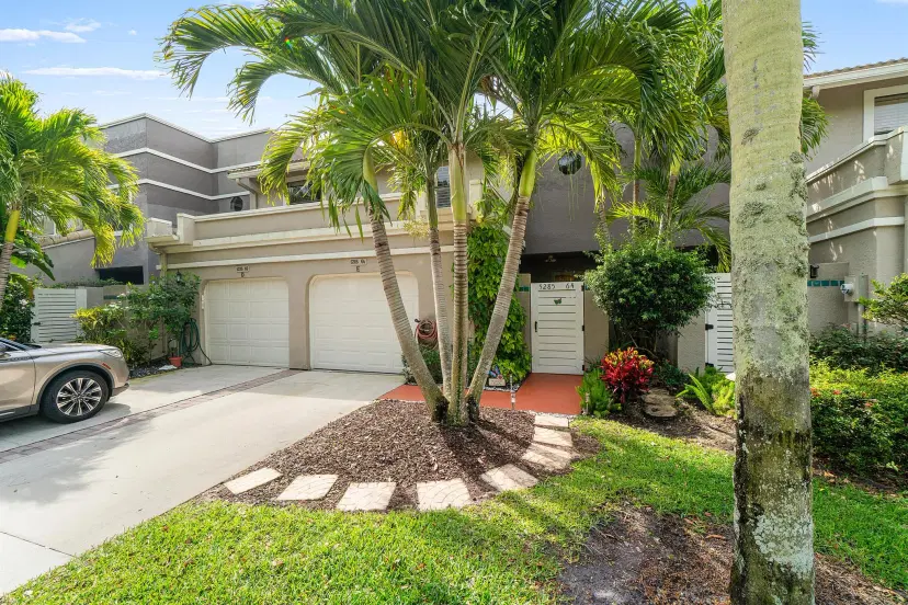 Picture of 5285 Monterey Circle E, Delray Beach FL 33484
