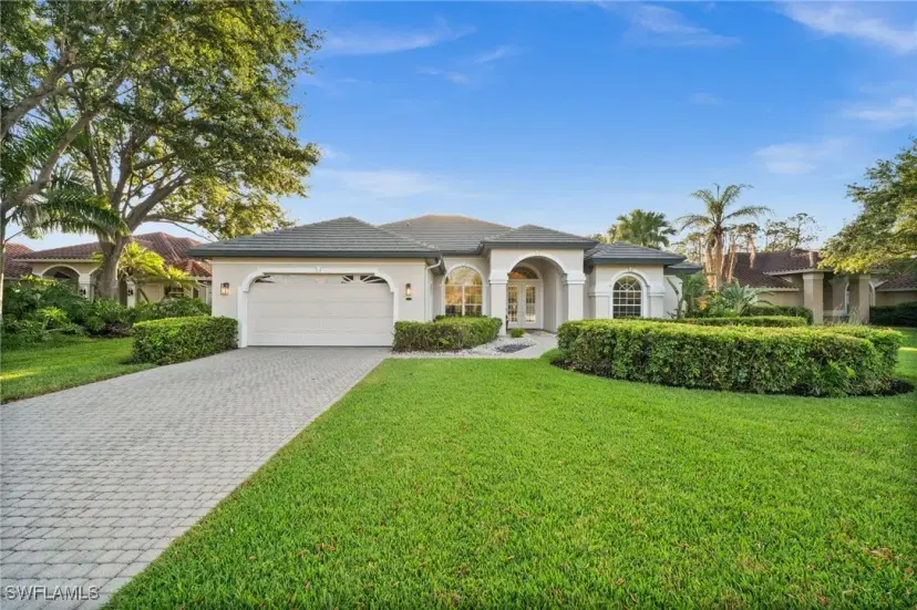 Picture of 7037 Mill Run Cir, Naples FL 34109