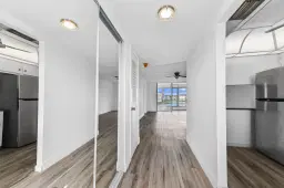 Picture of 8821 Sunrise Lakes Boulevard 203, Sunrise, FL 33322