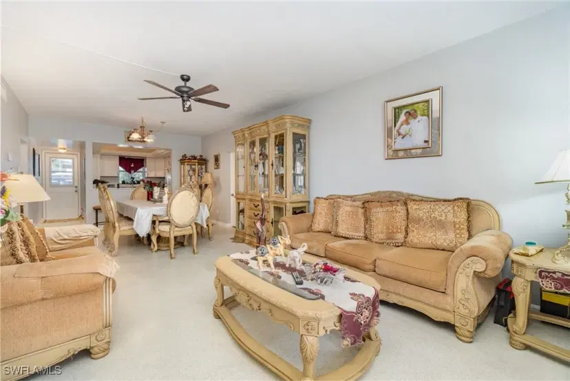Picture of 402 SE 42Nd Ter D 5, Cape Coral FL 33904
