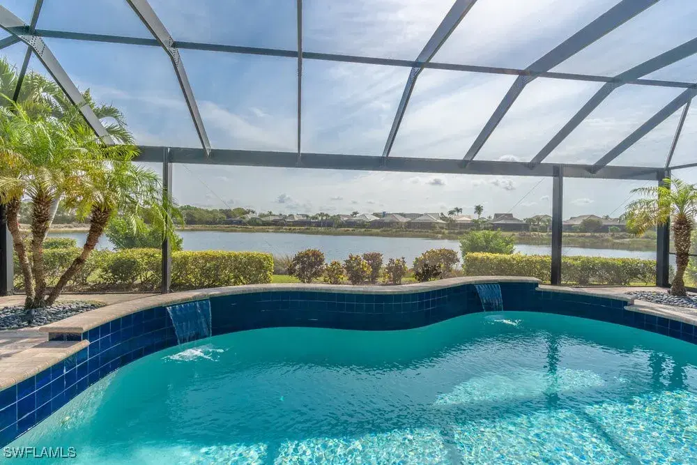 Picture of 5052 Martinique Dr, Naples, FL 34113