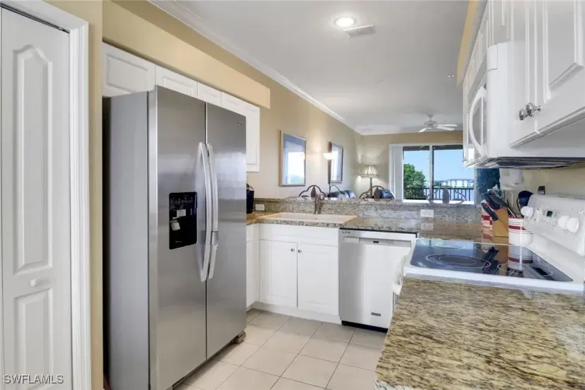 Picture of 10390 Washingtonia Palm Way 4443, Fort Myers FL 33966