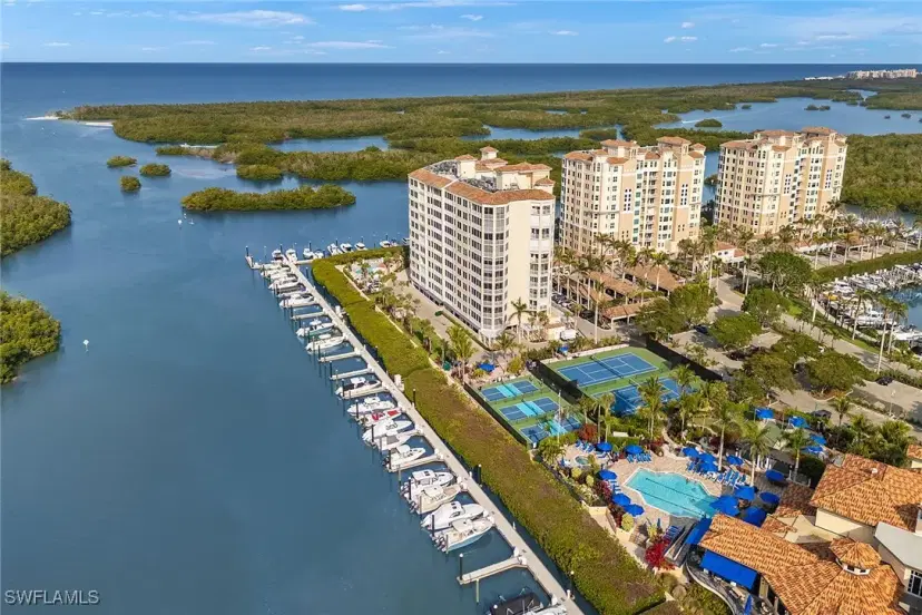 Picture of 425 Dockside Dr 703, Naples FL 34110