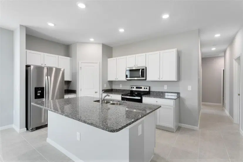 Picture of 426 Douglas Ct, Fort Pierce FL 34950