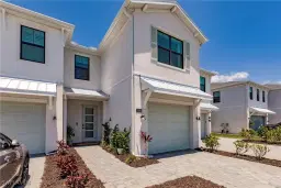 Picture of 13005 Pembroke Dr, Naples, FL 34105