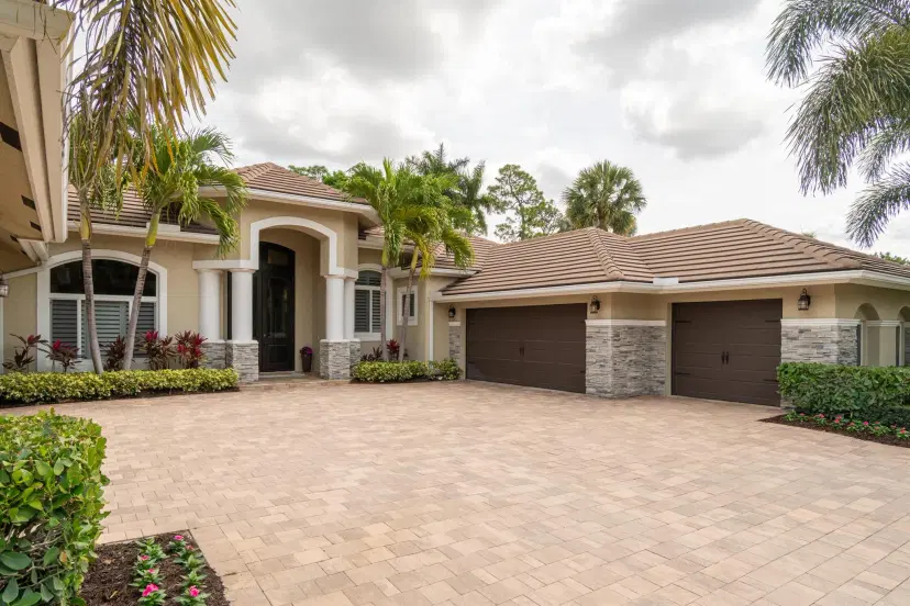 Picture of 1209 Breakers West Boulevard, West Palm Beach FL 33411