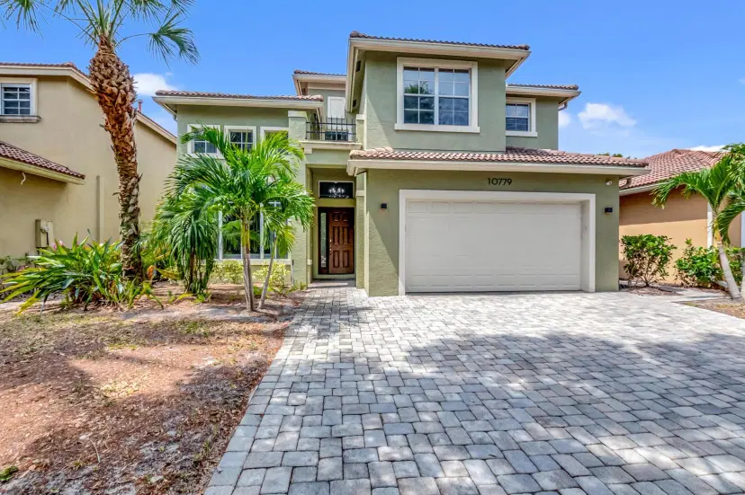 Picture of 10779 Lake Wynds Court, Boynton Beach FL 33437