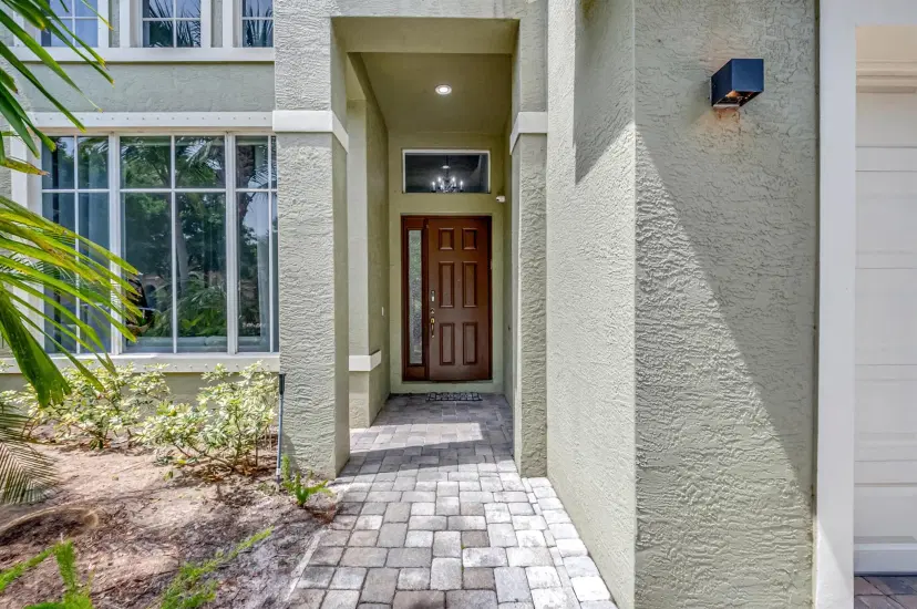 Picture of 10779 Lake Wynds Court, Boynton Beach FL 33437