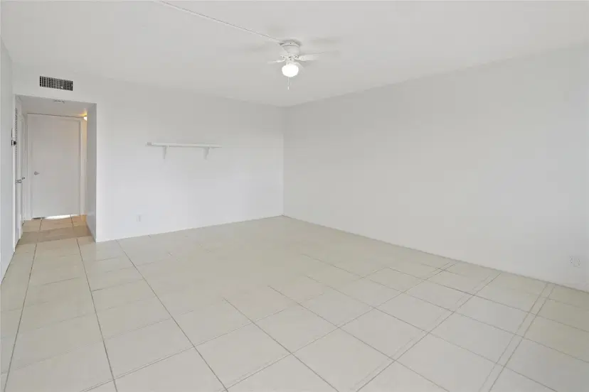Picture of 302 Wellington C 302, West Palm Beach FL 33417