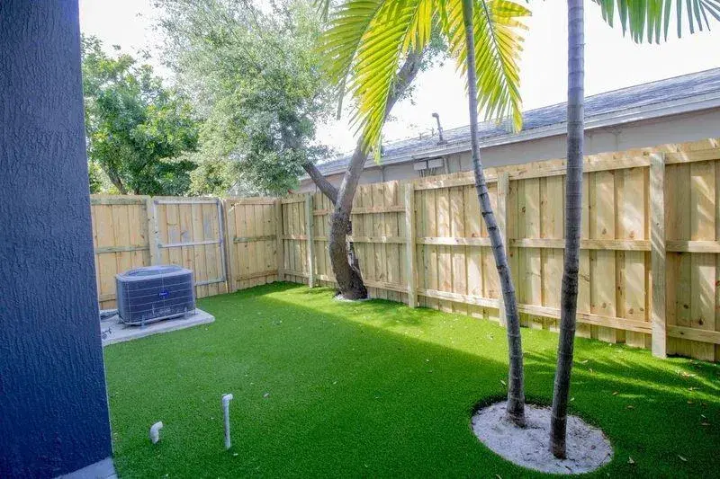 Picture of 422 SE 16Th St 422, Fort Lauderdale FL 33316